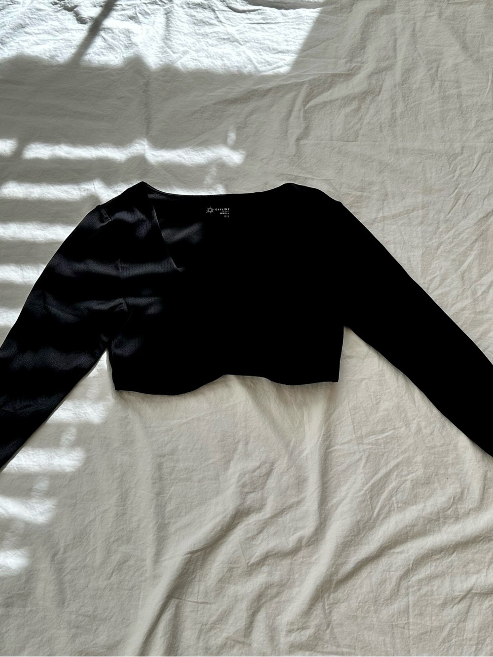 Offline By Aerie Black Real Me Super Cropped Long Sleeve Bra Top Size M